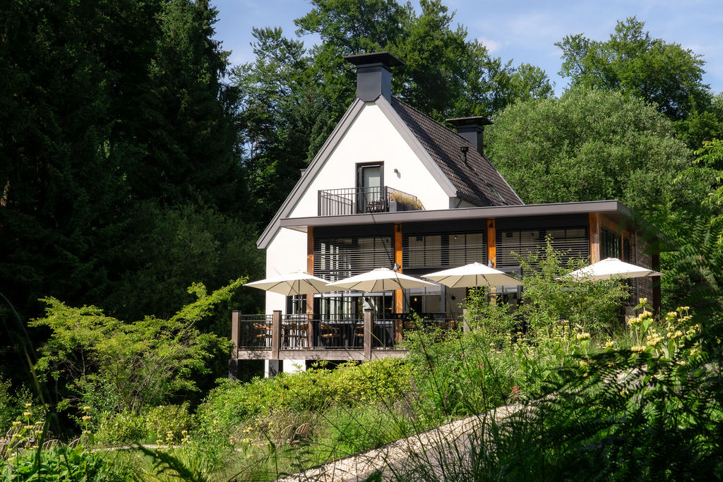 Bakhuis in de zomer